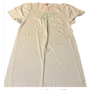 TRIUMPH ⭐️ “Charme” nightgown vintage